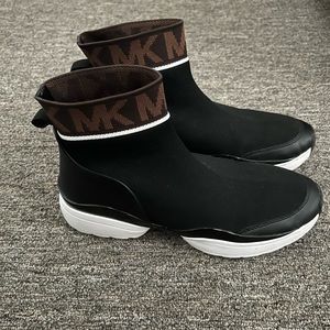 I have only worn these shoes a few times. They are comfortable.